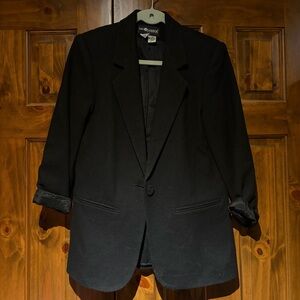 Sag Harbor Black Wool Blazer